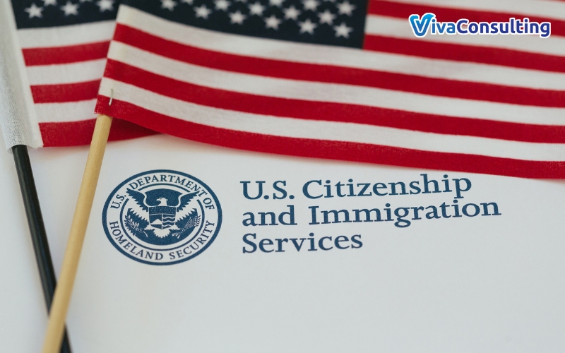 USCIS và biểu tượng logo cũ
