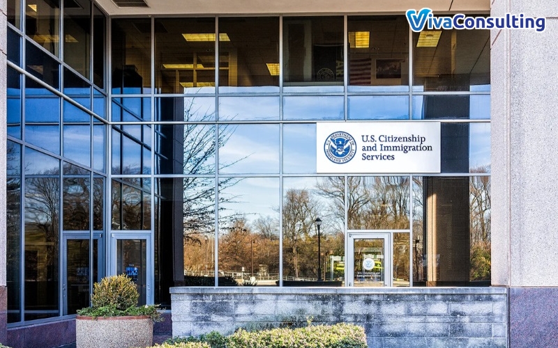 USCIS đóng vai trò quan trọng trong hệ thống di trú của Mỹ